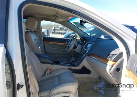 2010 Lincoln Mkt Ecoboost z USA, uszkodzony, nr VIN 2LMHJ5AT1ABJ29337